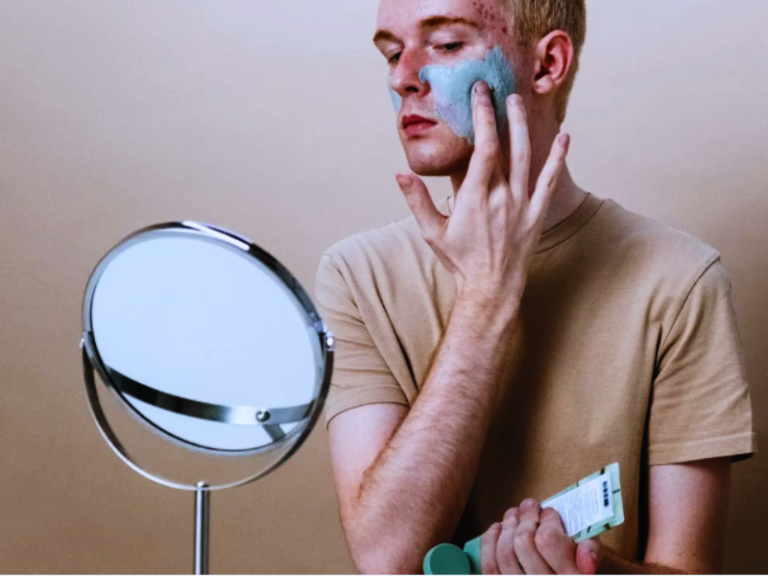 How to get oily and acne free skin for men